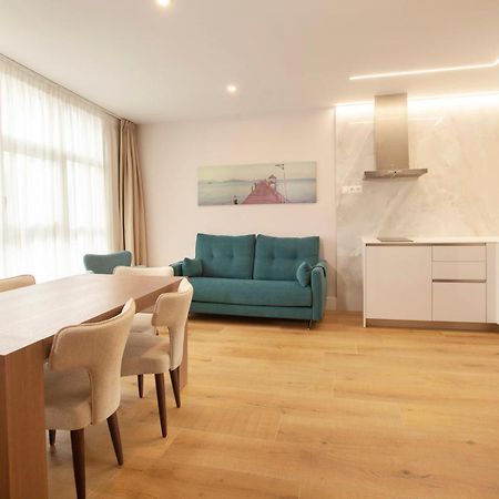 Apartamentos Reina Victoria Santander Exteriör bild