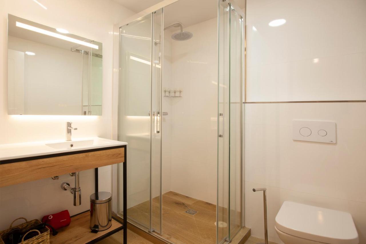 Apartamentos Reina Victoria Santander Exteriör bild