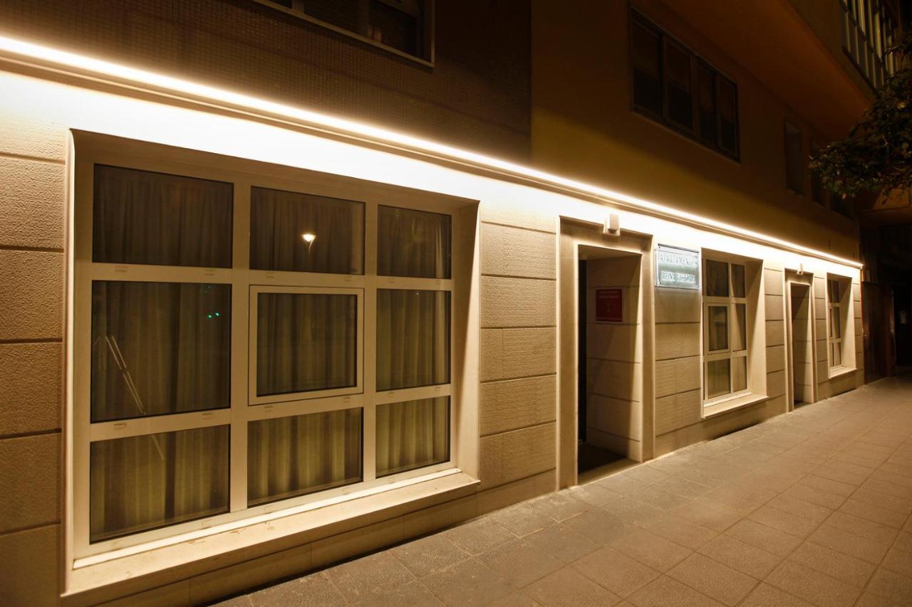 Apartamentos Reina Victoria Santander Exteriör bild